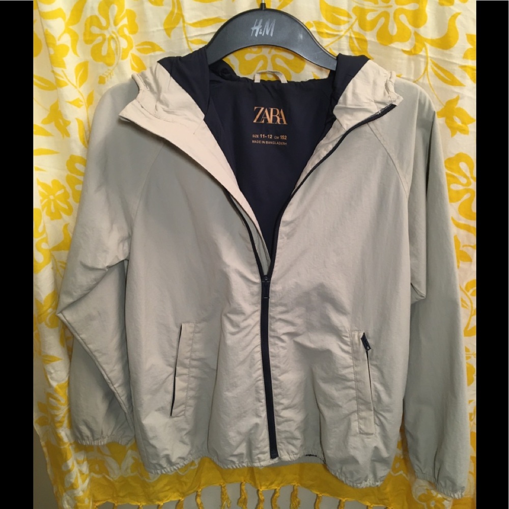 🍍NWOT Zara Kids’  Light Jacket. Size (11-12)